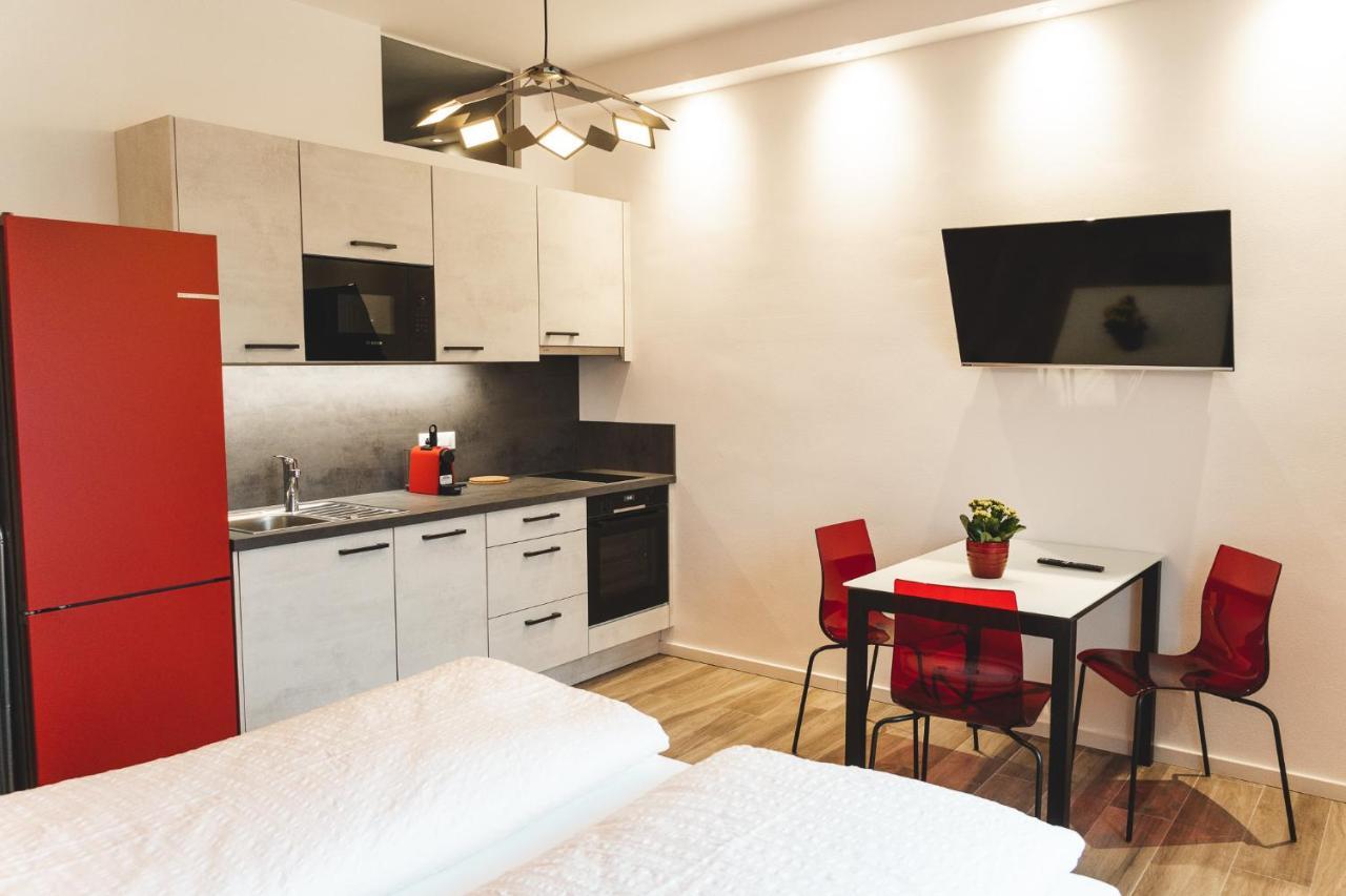 Studio-Appartment - Hotel Lux Merano Exterior foto